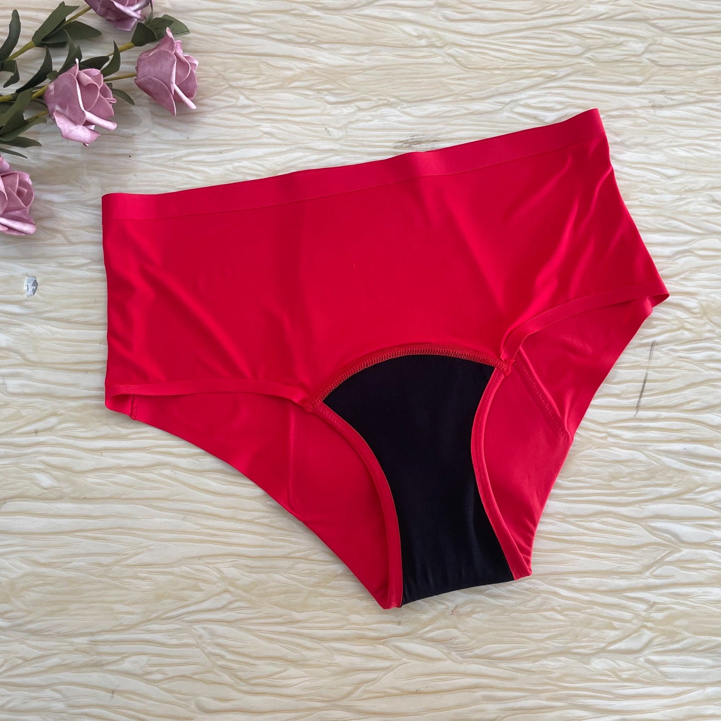 High Waisted - Bright Red